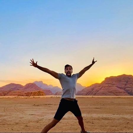 דירות וואדי רם Saleem With Jeep Tour מראה חיצוני תמונה
