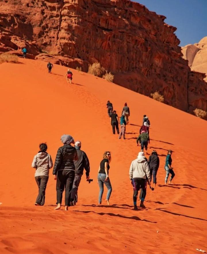 דירות וואדי רם Saleem With Jeep Tour מראה חיצוני תמונה